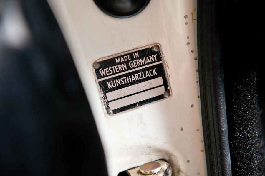  Porsche 911 Carrera RS Lightweight 1973 года  (фото 9 из 27)